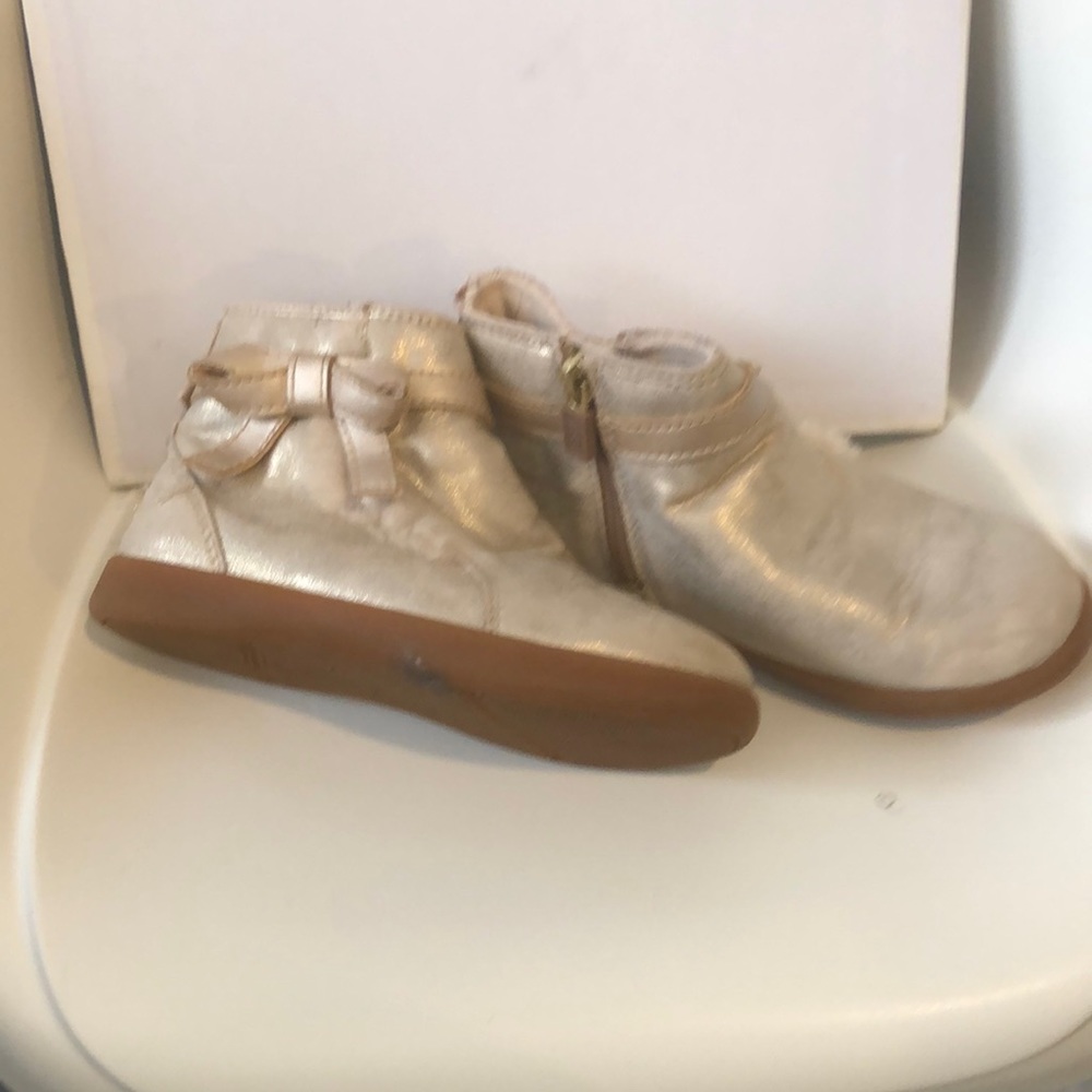 COPY - UGG leather ankle boots size 11